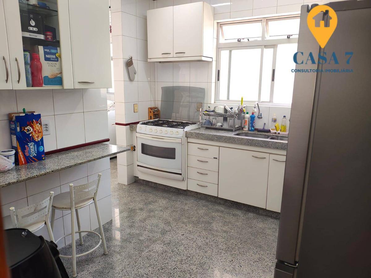 Apartamento, Coração de Jesus, 4 Quartos, 2 Vagas, 1 Suíte