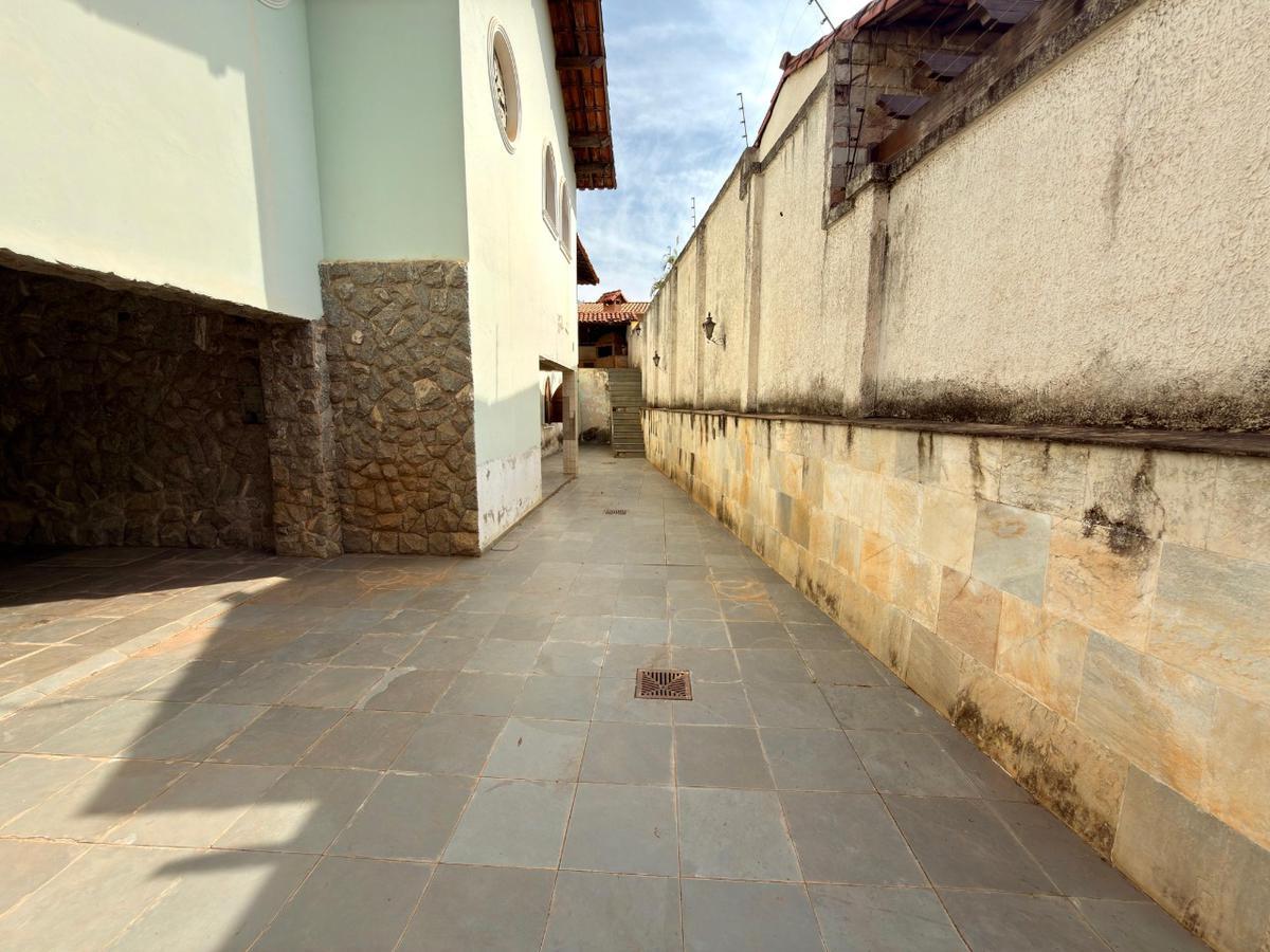 Casa, Itapoã, 4 Quartos, 6 Vagas, 3 Suítes
