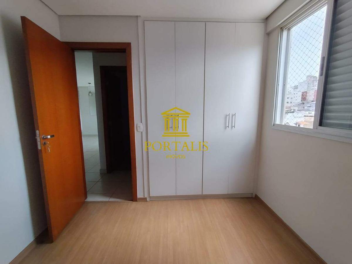 Apartamento, Floresta, 3 Quartos, 1 Vaga, 1 Suíte