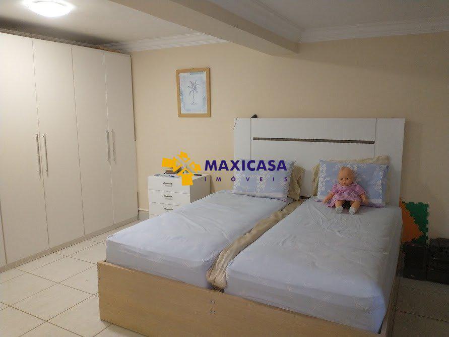 Casa, São José, 4 Quartos, 4 Vagas, 2 Suítes