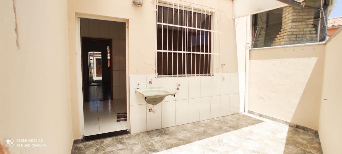 Casa, Parque Turistas, 2 Quartos, 2 Vagas, 1 Suíte