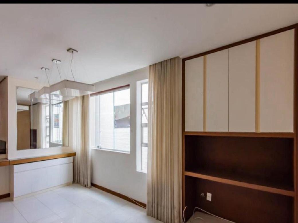 Apartamento, Funcionários, 2 Quartos, 2 Vagas, 1 Suíte