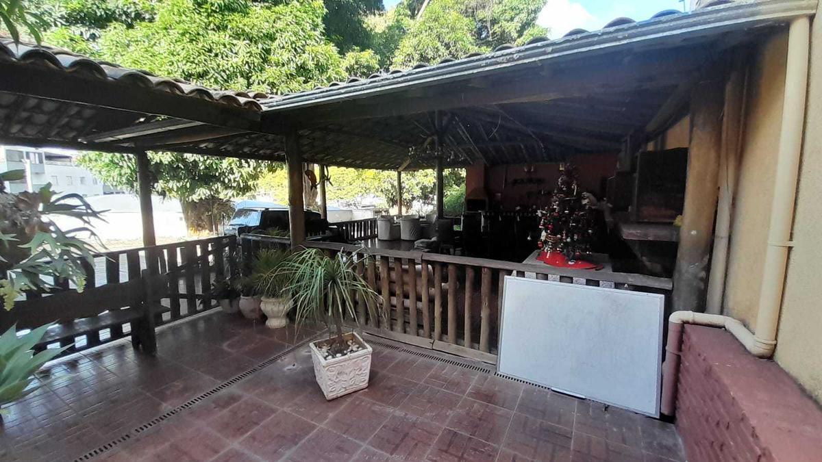 Casa, Palmeiras, 3 Quartos, 8 Vagas, 2 Suítes