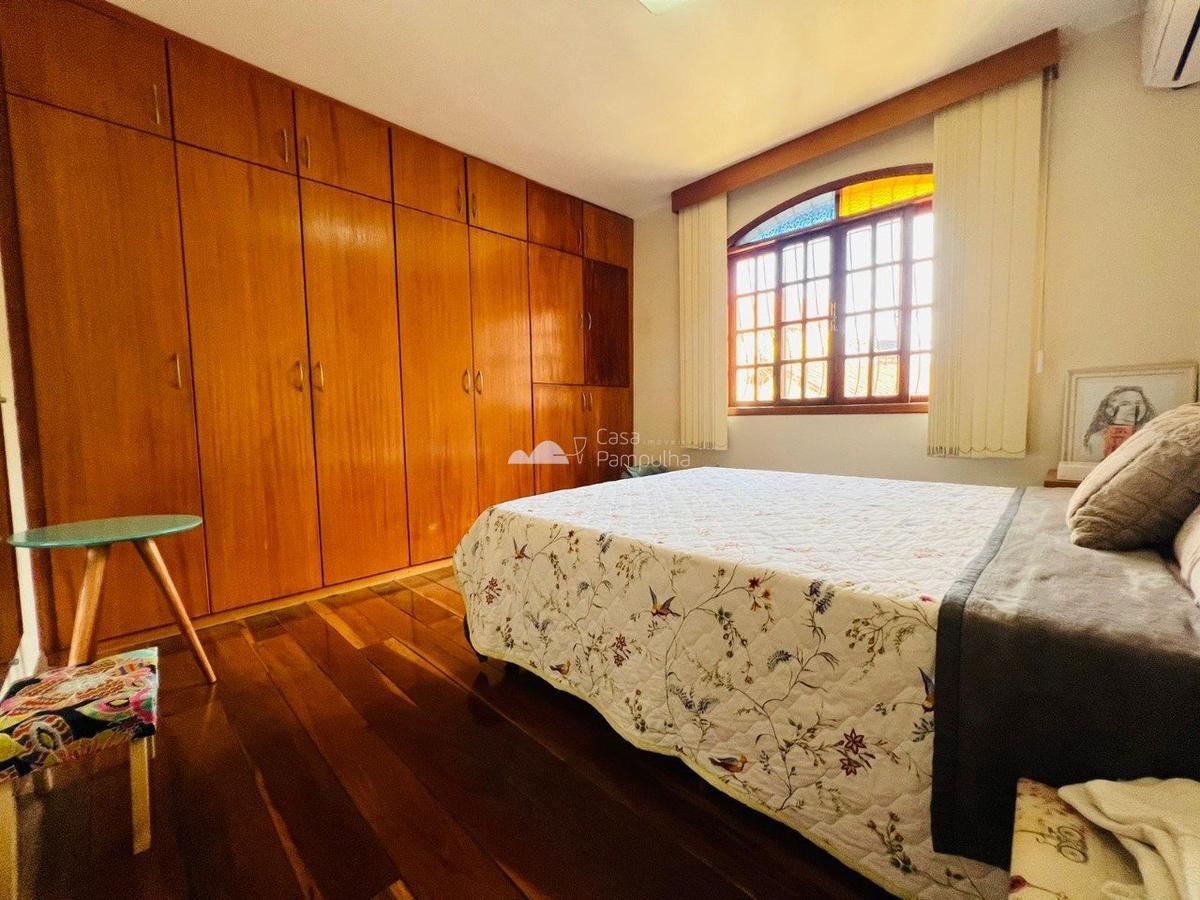 Casa, Santa Mônica, 3 Quartos, 2 Vagas, 2 Suítes