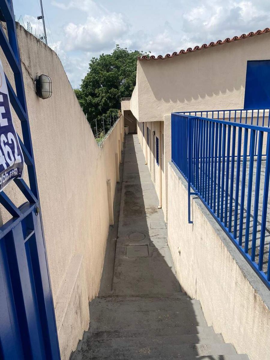 Quitinete, João Pinheiro, 1 Quarto, 0 Vaga