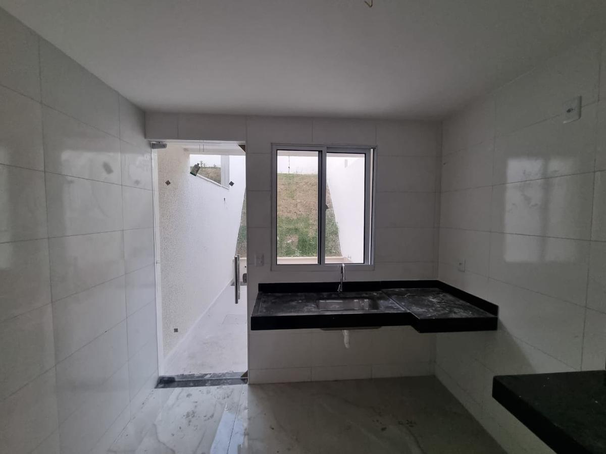 Casa, Vila Clóris, 2 Quartos, 1 Vaga, 2 Suítes