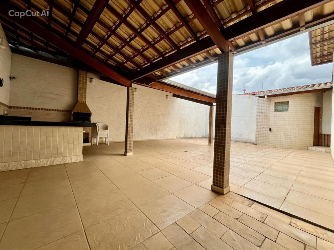 Casa, Paquetá, 3 Quartos, 4 Vagas, 1 Suíte