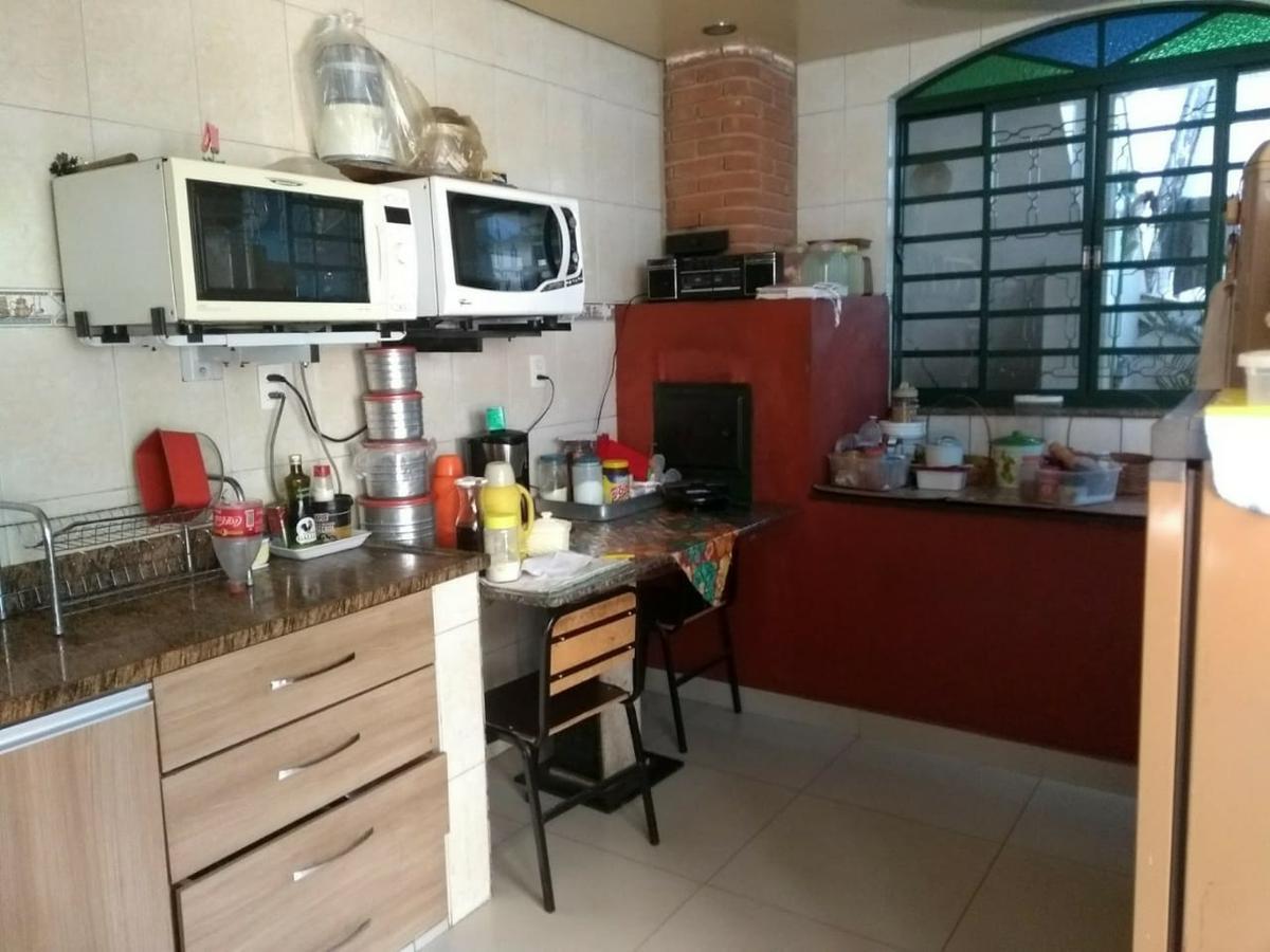 Casa, Vila Pérola, 4 Quartos, 5 Vagas, 2 Suítes