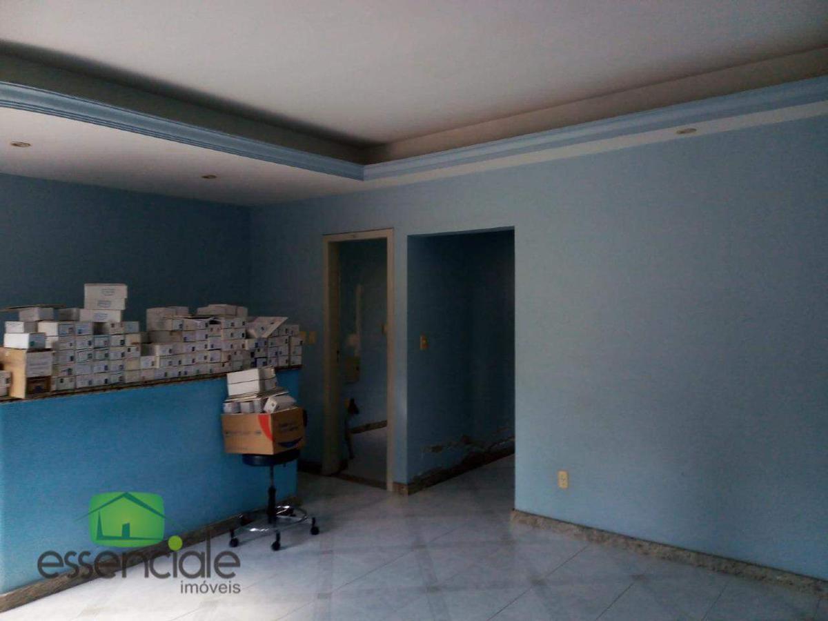 Casa Comercial, Santa Cruz Industrial, 2 Quartos, 4 Vagas