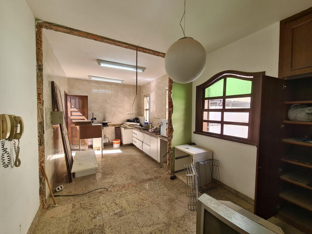 Casa, Gutierrez, 5 Quartos, 4 Vagas, 2 Suítes