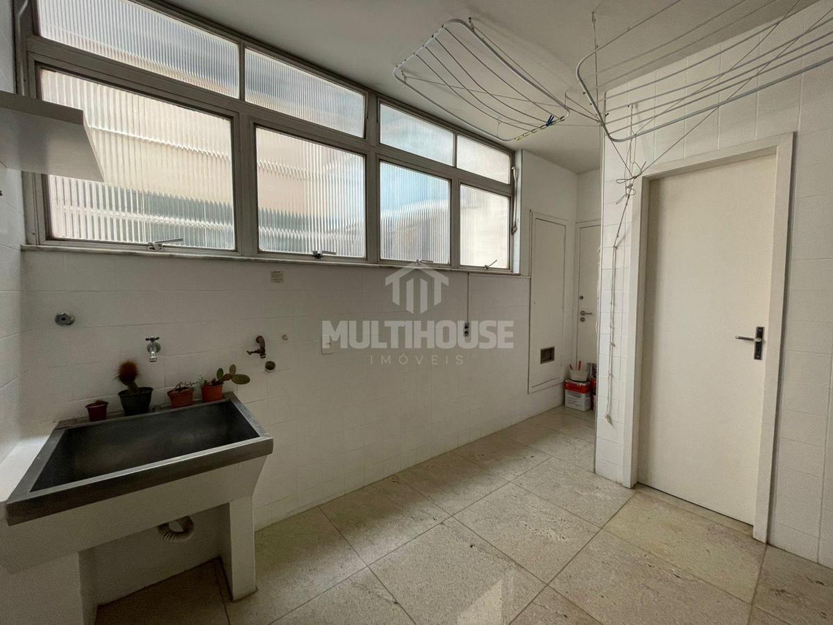 Apartamento, São José, 4 Quartos, 2 Vagas, 1 Suíte