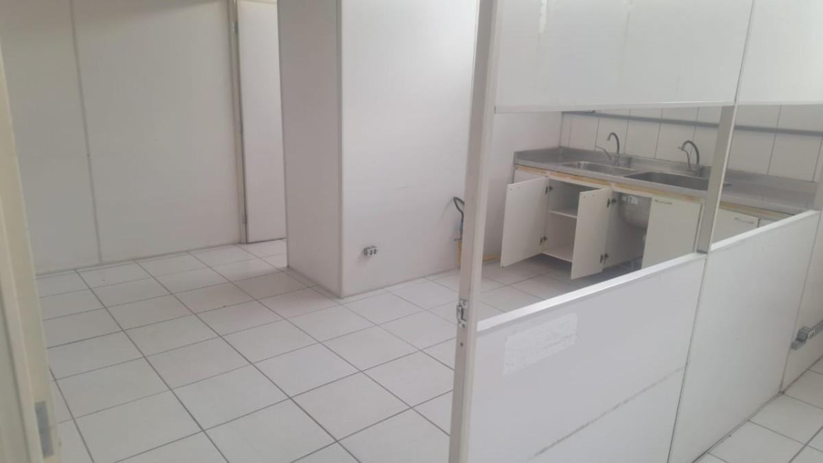 Sala, São Salvador, 0 Quarto, 0 Vaga