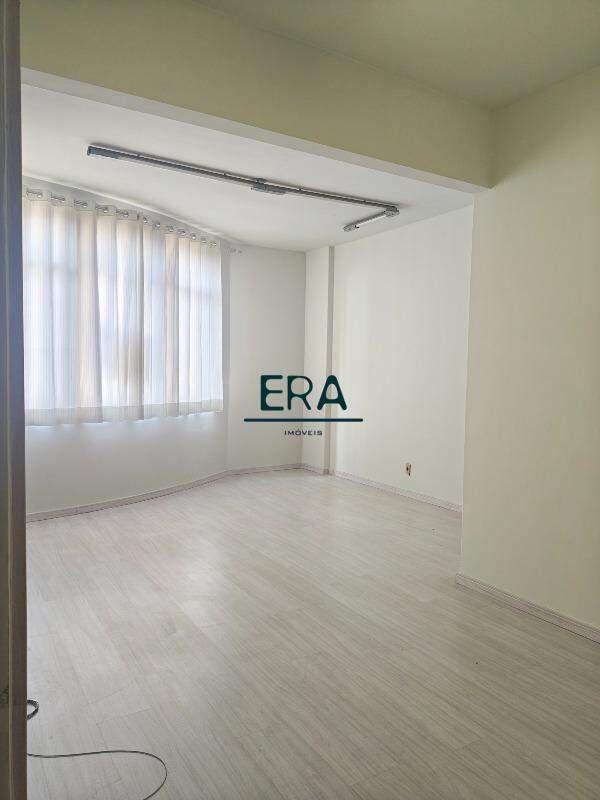 Sala, Centro, 0 Quarto, 0 Vaga