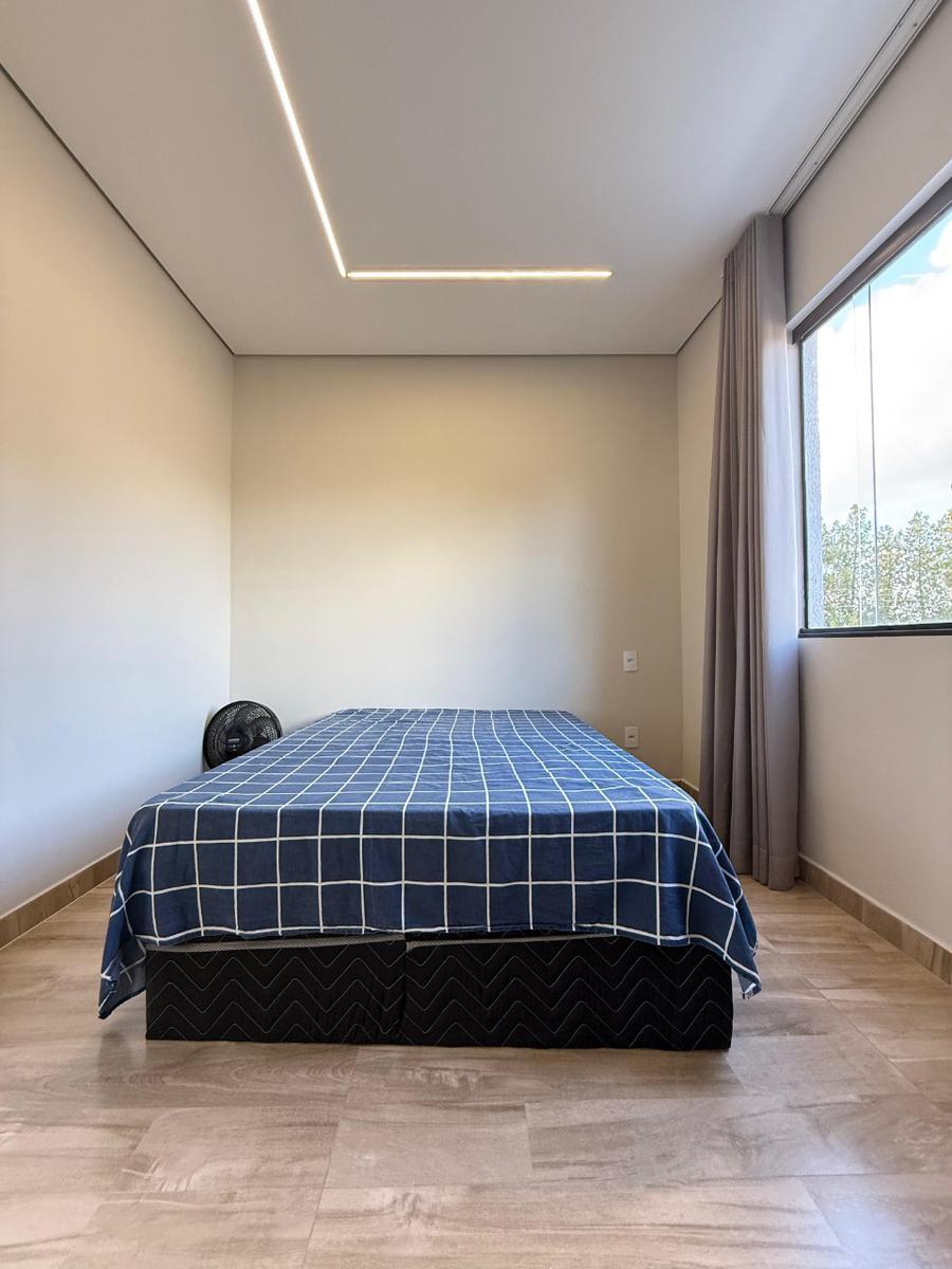 Casa, Trevo, 3 Quartos, 4 Vagas, 1 Suíte