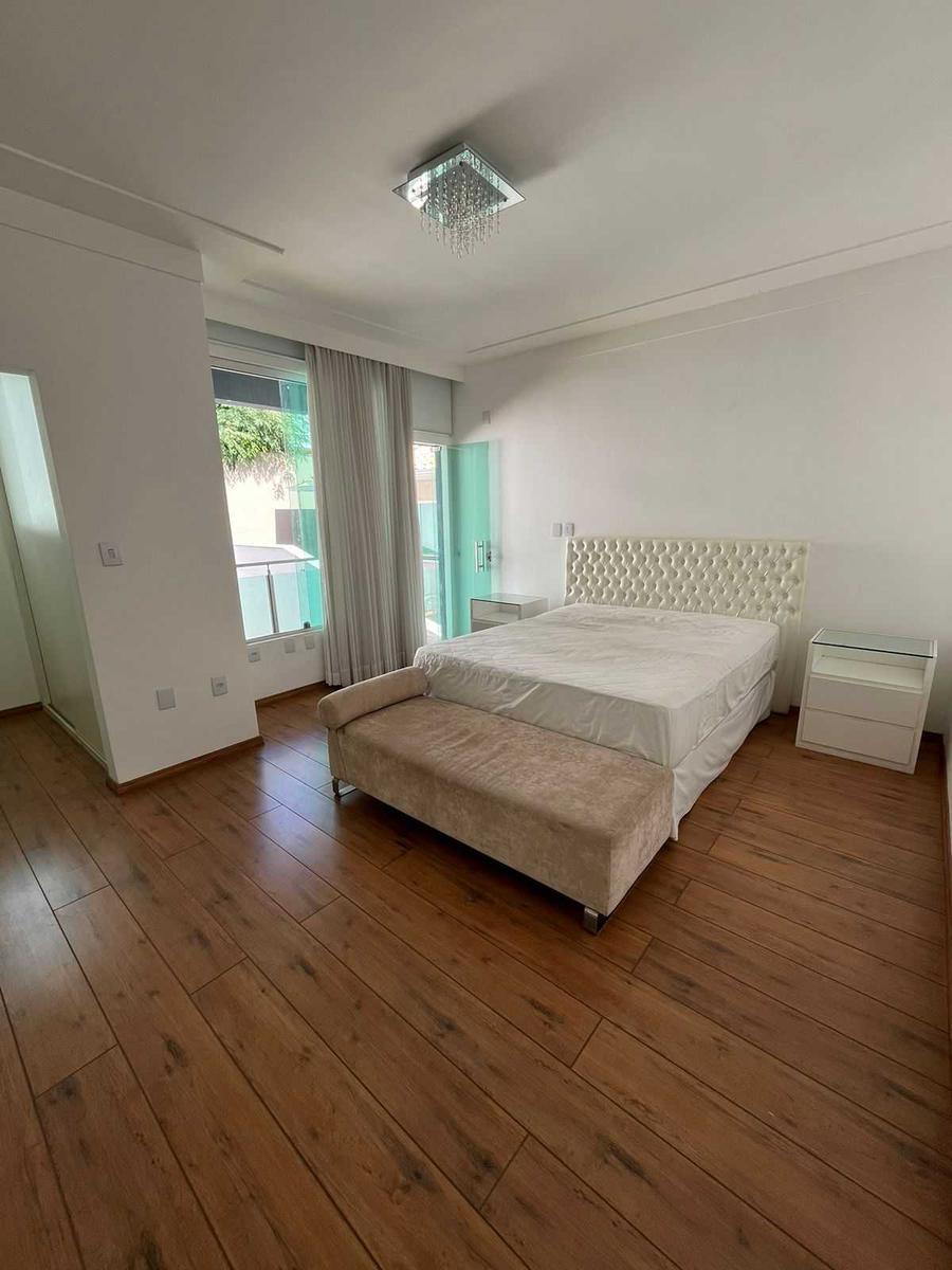 Casa, Paquetá, 4 Quartos, 8 Vagas, 4 Suítes