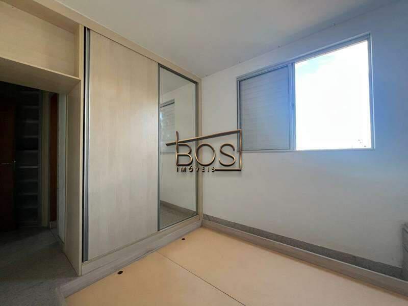Apartamento, Sagrada Família, 3 Quartos, 2 Vagas, 1 Suíte