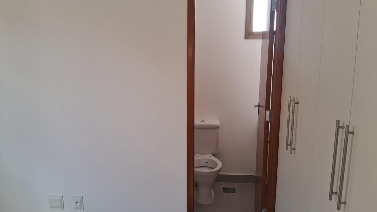 Apartamento, Sagrada Família, 2 Quartos, 2 Vagas, 1 Suíte