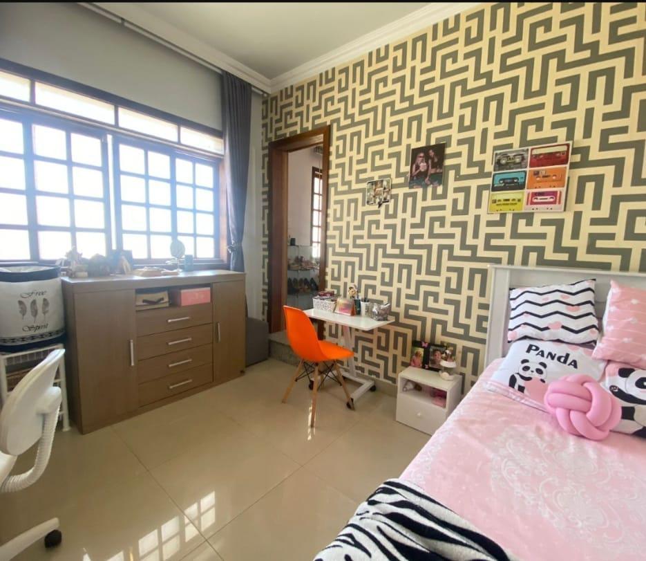 Casa, Serrano, 4 Quartos, 4 Vagas, 2 Suítes