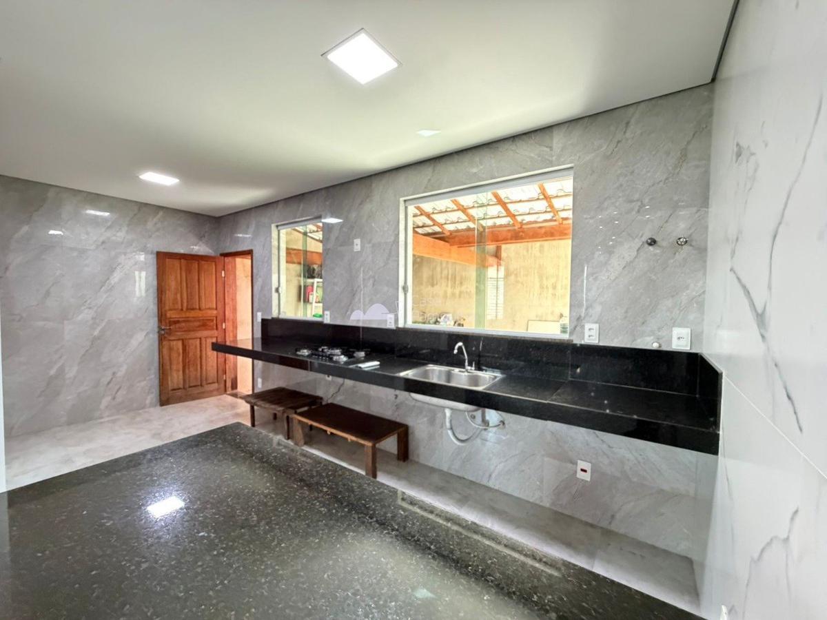 Casa, Santa Mônica, 3 Quartos, 2 Vagas, 1 Suíte