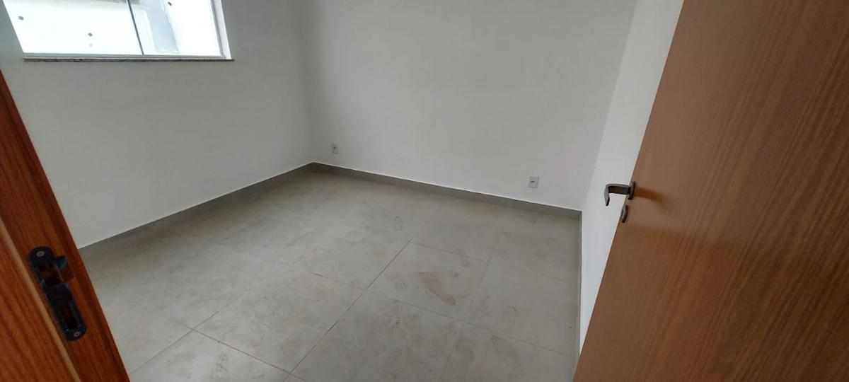 Casa, Santa Cruz, 2 Quartos, 1 Vaga