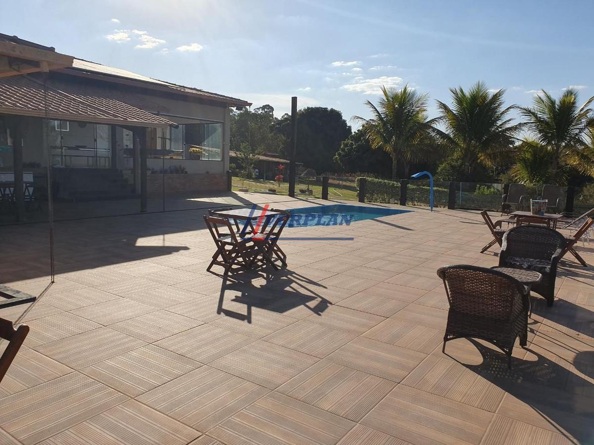 Rural, Centro, 6 Quartos, 4 Vagas, 3 Suítes