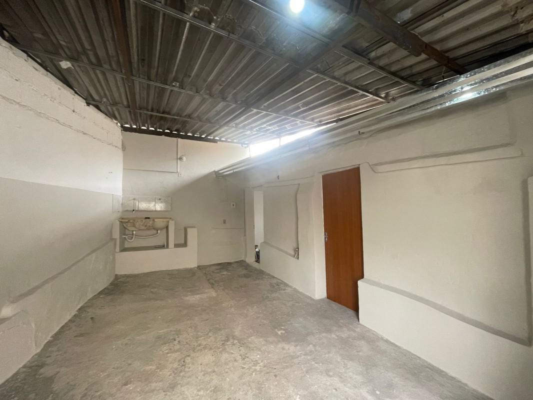Casa, Sagrada Família, 1 Quarto, 1 Vaga