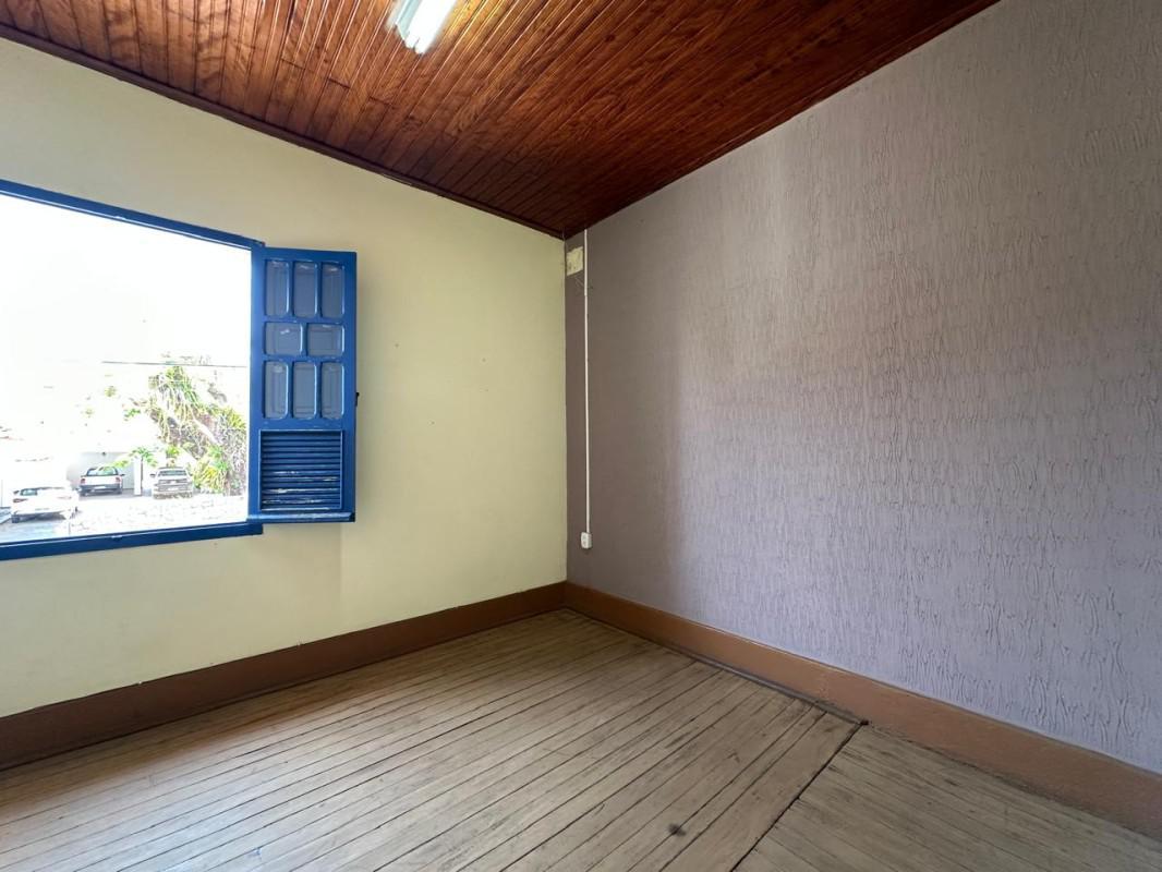 Casa, Centro, 5 Quartos, 4 Vagas