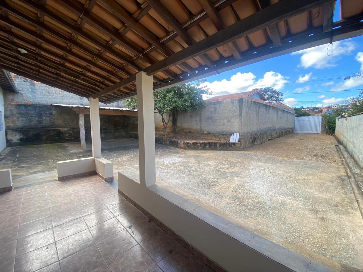Casa, Padre Teodoro, 2 Quartos, 4 Vagas