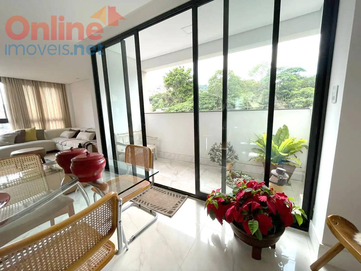 Cobertura, Serra, 4 Quartos, 0 Vaga, 2 Suítes