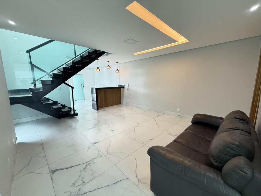 Casa, Espírito Santo, 3 Quartos, 4 Vagas, 1 Suíte