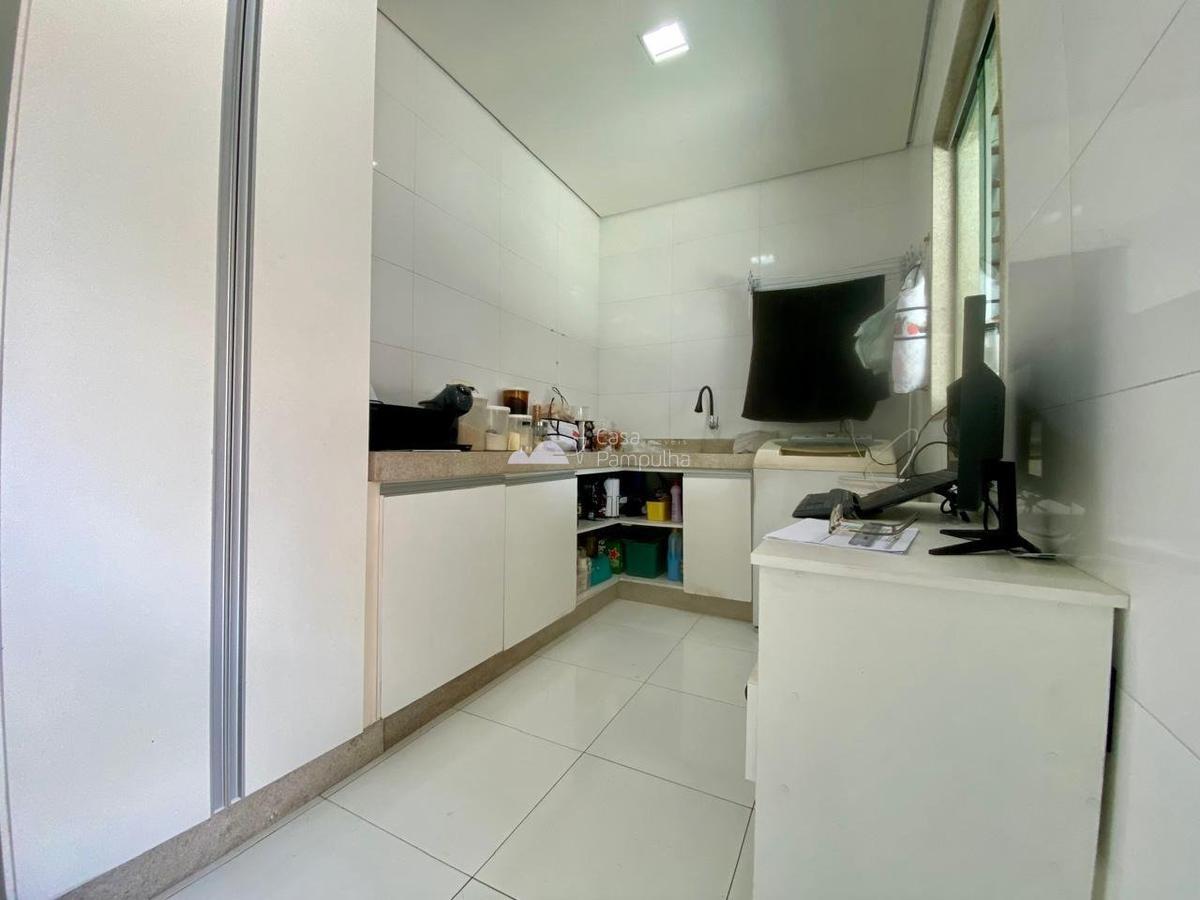 Casa, Céu Azul, 3 Quartos, 5 Vagas, 1 Suíte