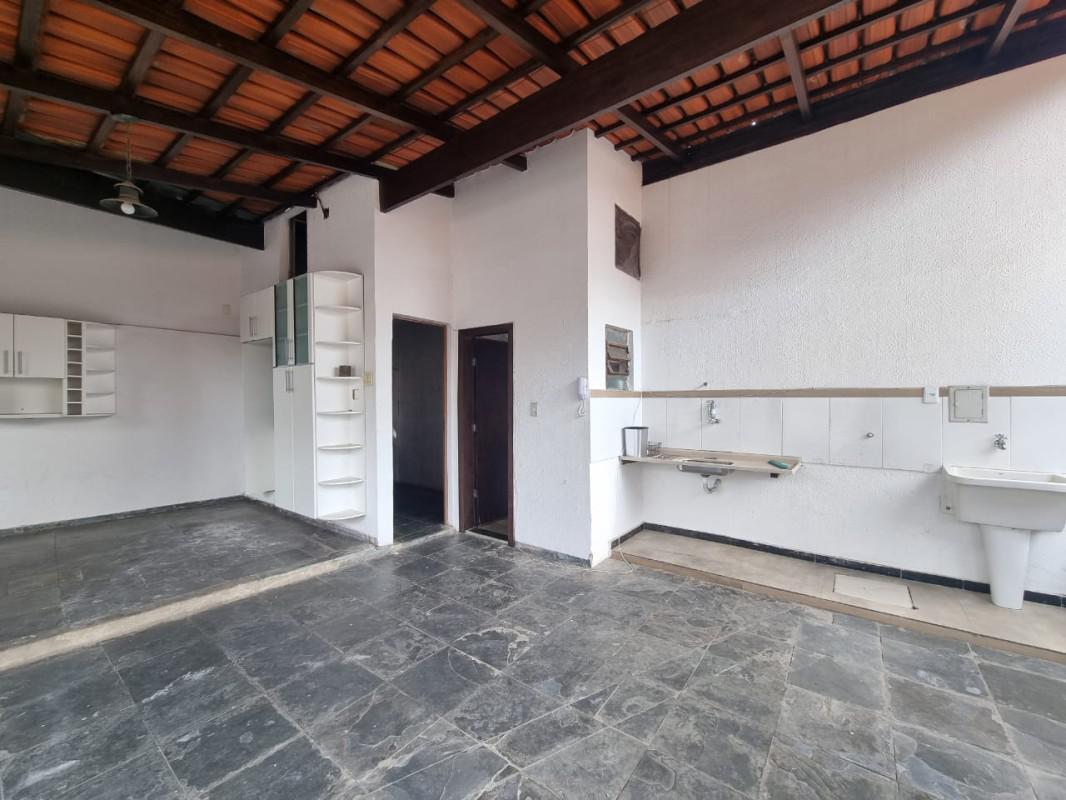 Casa, Jardim Riacho das Pedras, 4 Quartos, 3 Vagas, 2 Suítes