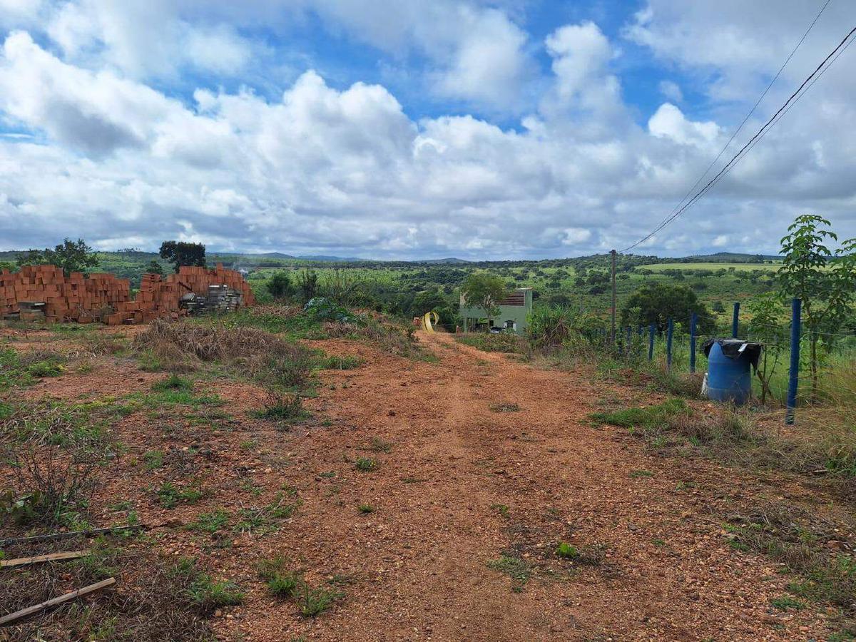 Fazenda, Centro, 2 Quartos, 0 Vaga