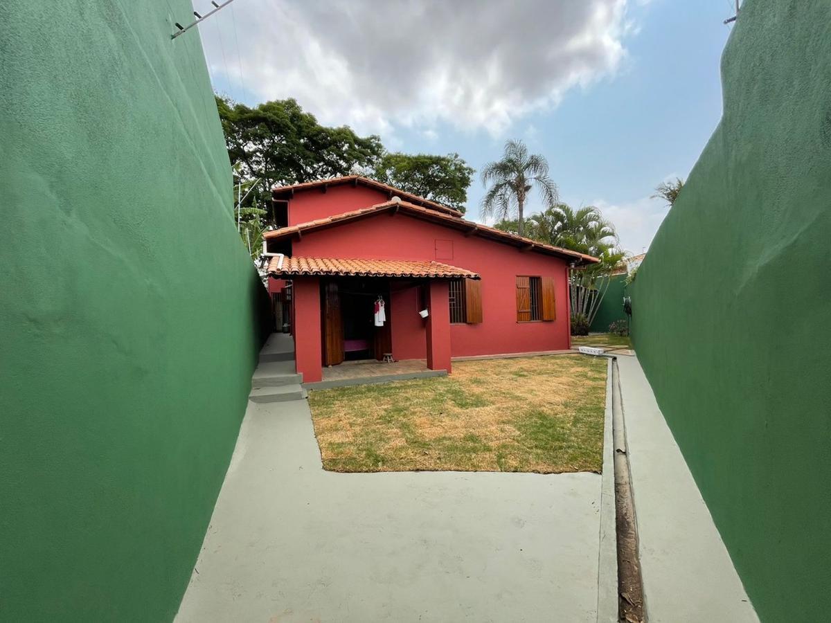 Casa, Santa Amélia, 3 Quartos, 6 Vagas, 1 Suíte