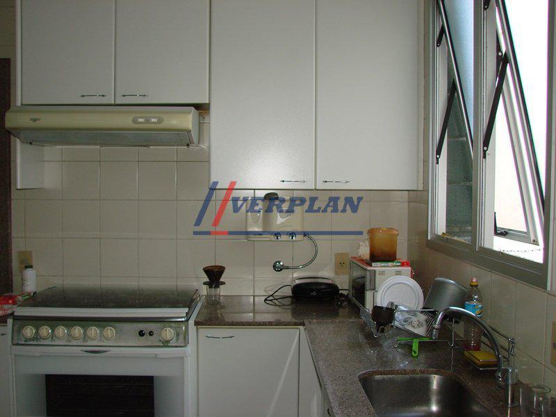 Apartamento, Funcionários, 4 Quartos, 2 Vagas, 1 Suíte