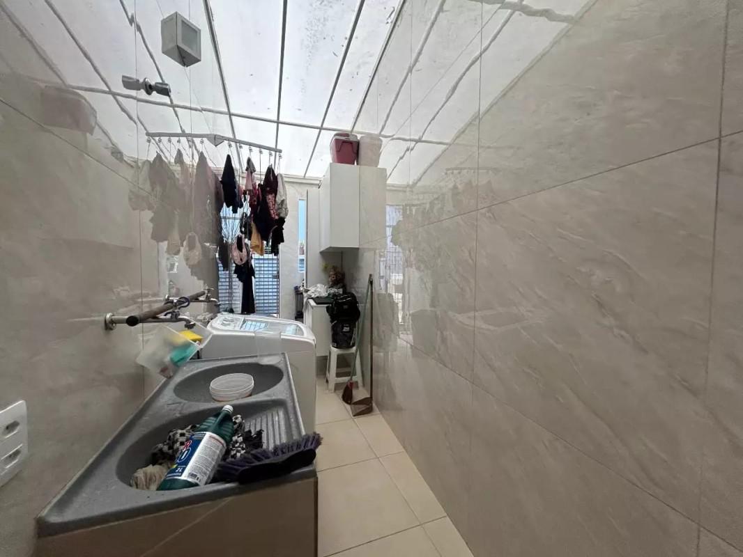 Casa, Teixeira Dias, 3 Quartos, 5 Vagas, 1 Suíte