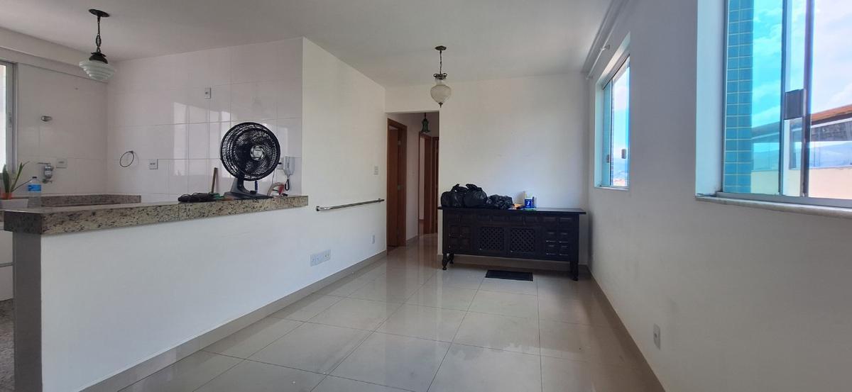 Apartamento, Sagrada Família, 3 Quartos, 2 Vagas, 1 Suíte