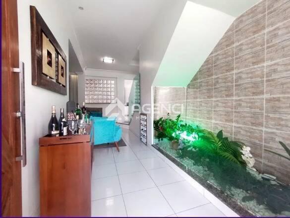 Casa, Monte Castelo, 5 Quartos, 0 Vaga, 1 Suíte