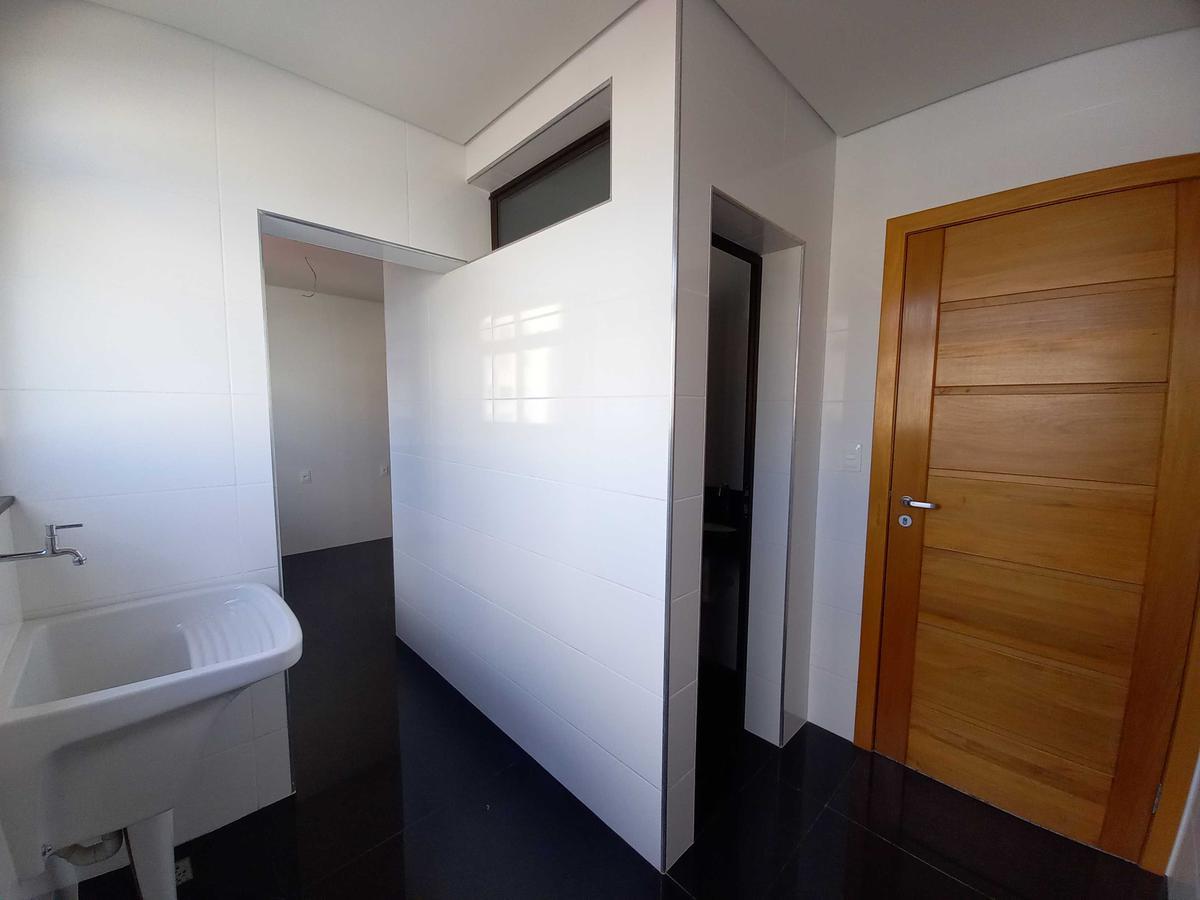 Cobertura, Prado, 4 Quartos, 3 Vagas, 1 Suíte