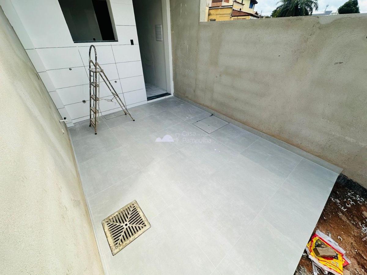 Casa, Jardim Leblon, 2 Quartos, 2 Vagas