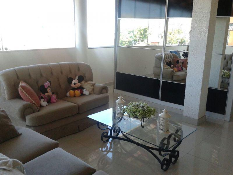 Casa, Jardim Riacho das Pedras, 4 Quartos, 4 Vagas, 1 Suíte