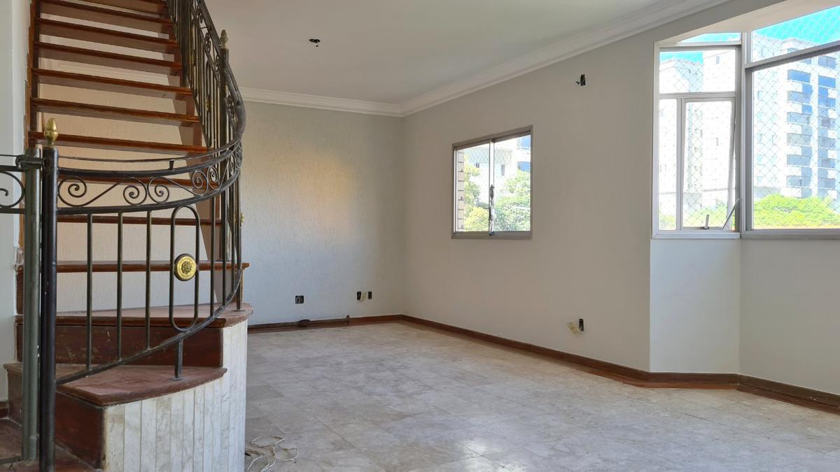 Cobertura, Ouro Preto, 4 Quartos, 3 Vagas, 1 Suíte