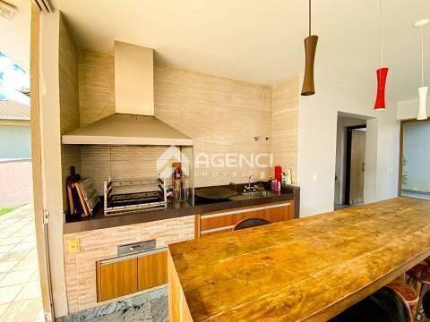 Casa, Trevo, 5 Quartos, 0 Vaga, 2 Suítes