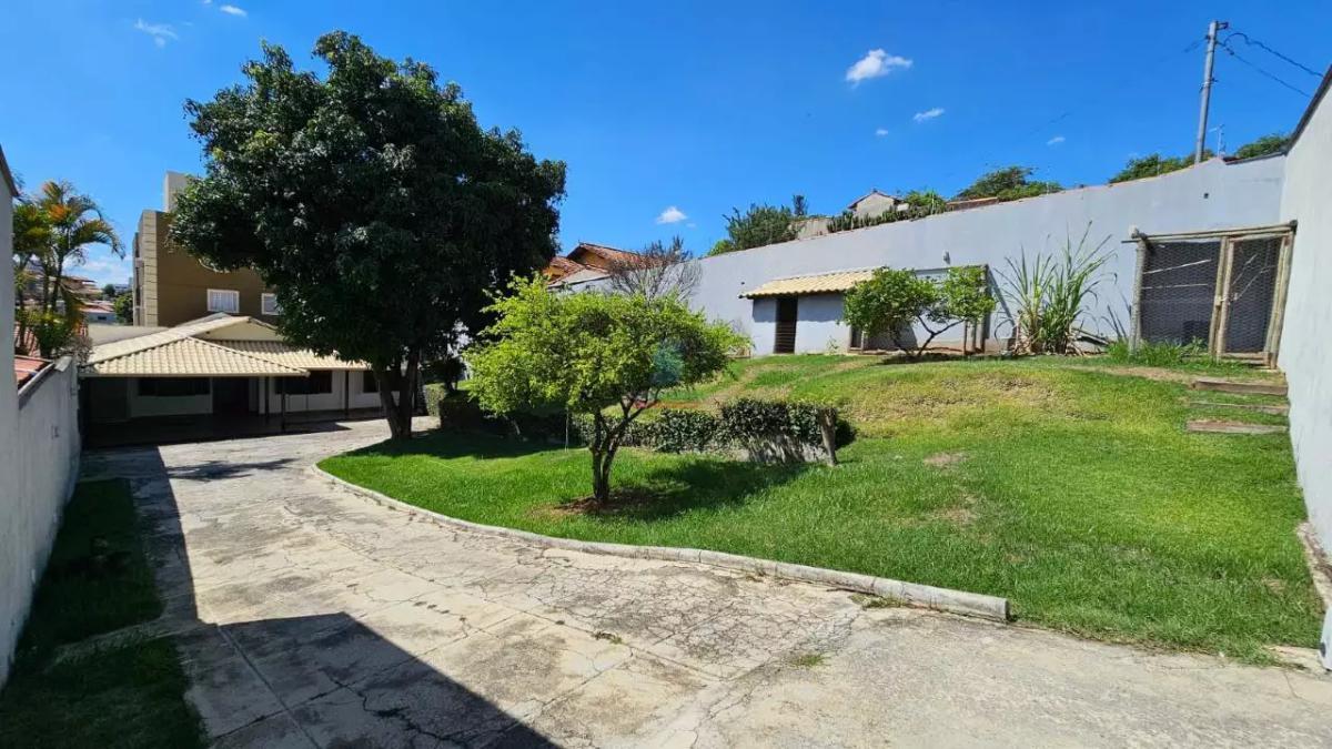 Casa, Fonte Grande, 4 Quartos, 8 Vagas, 1 Suíte