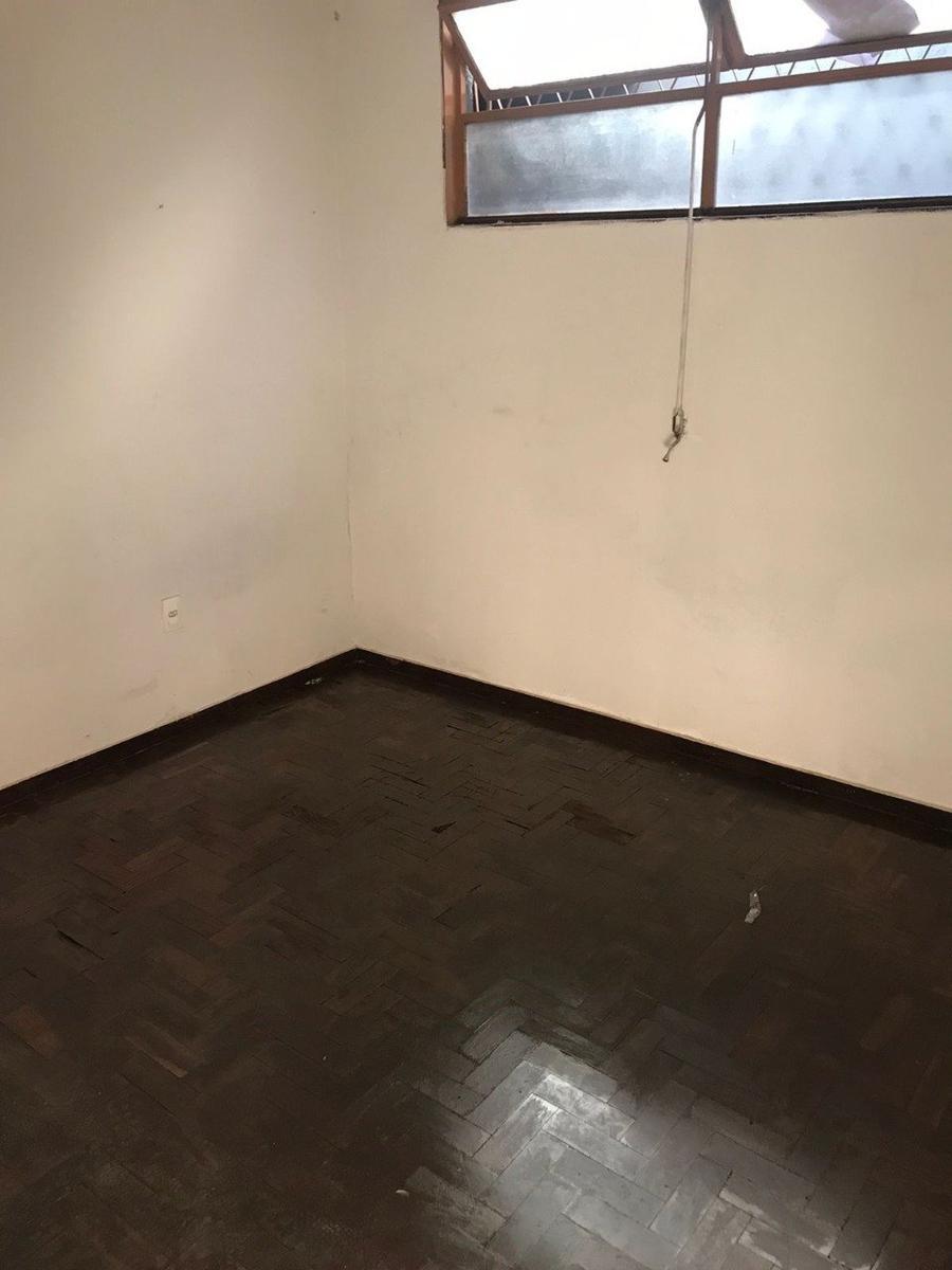 Casa Comercial, Santa Branca, 4 Quartos, 4 Vagas, 2 Suítes