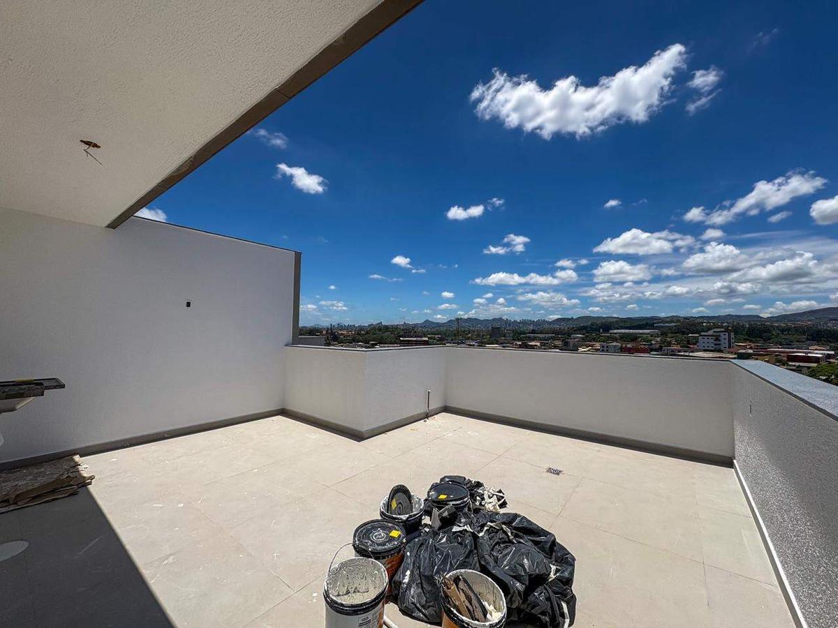 Cobertura, Jardim Industrial, 2 Quartos, 2 Vagas, 1 Suíte