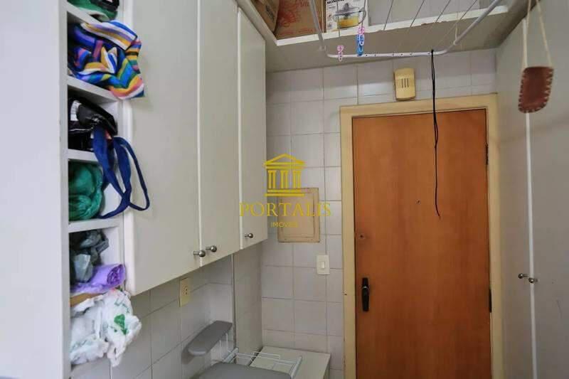 Prédio, Sagrada Família, 3 Quartos, 1 Vaga, 1 Suíte