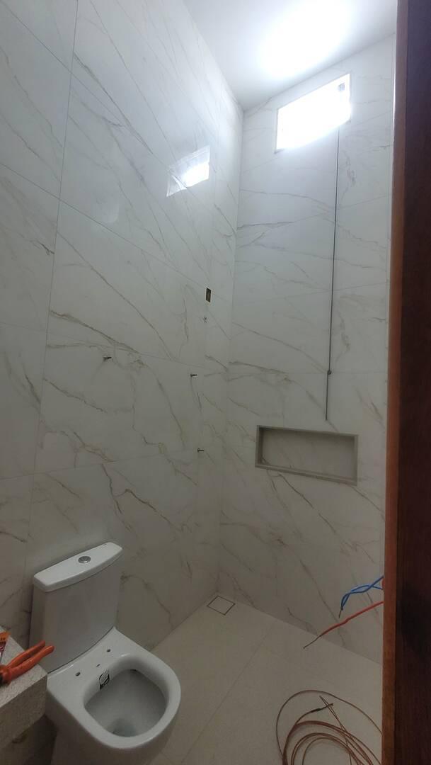Casa, Quitandinha, 3 Quartos, 2 Vagas, 1 Suíte