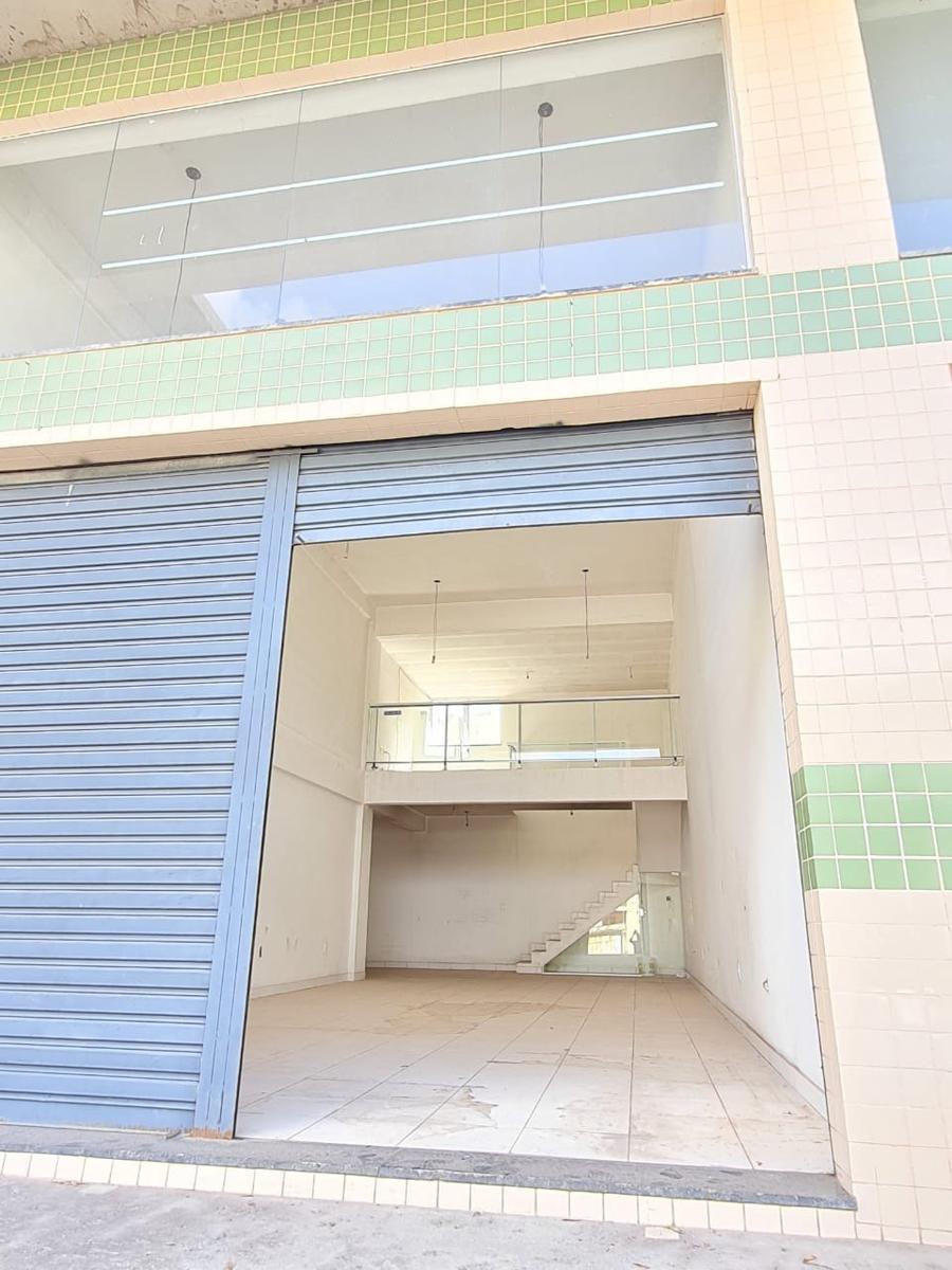 Prédio, Tropical, 0 Quarto, 12 Vagas