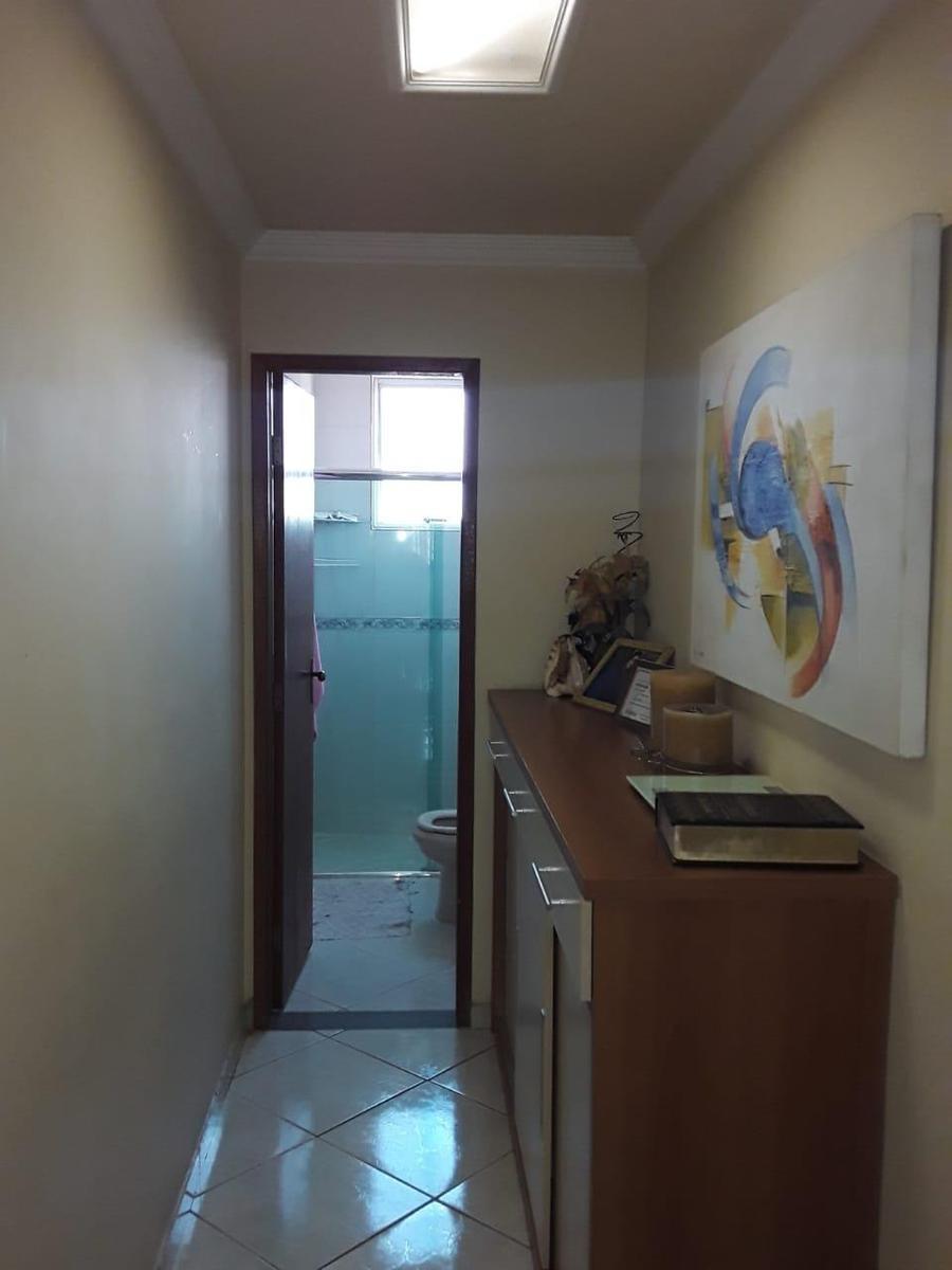 Casa, Santa Cruz Industrial, 3 Quartos, 2 Vagas, 1 Suíte